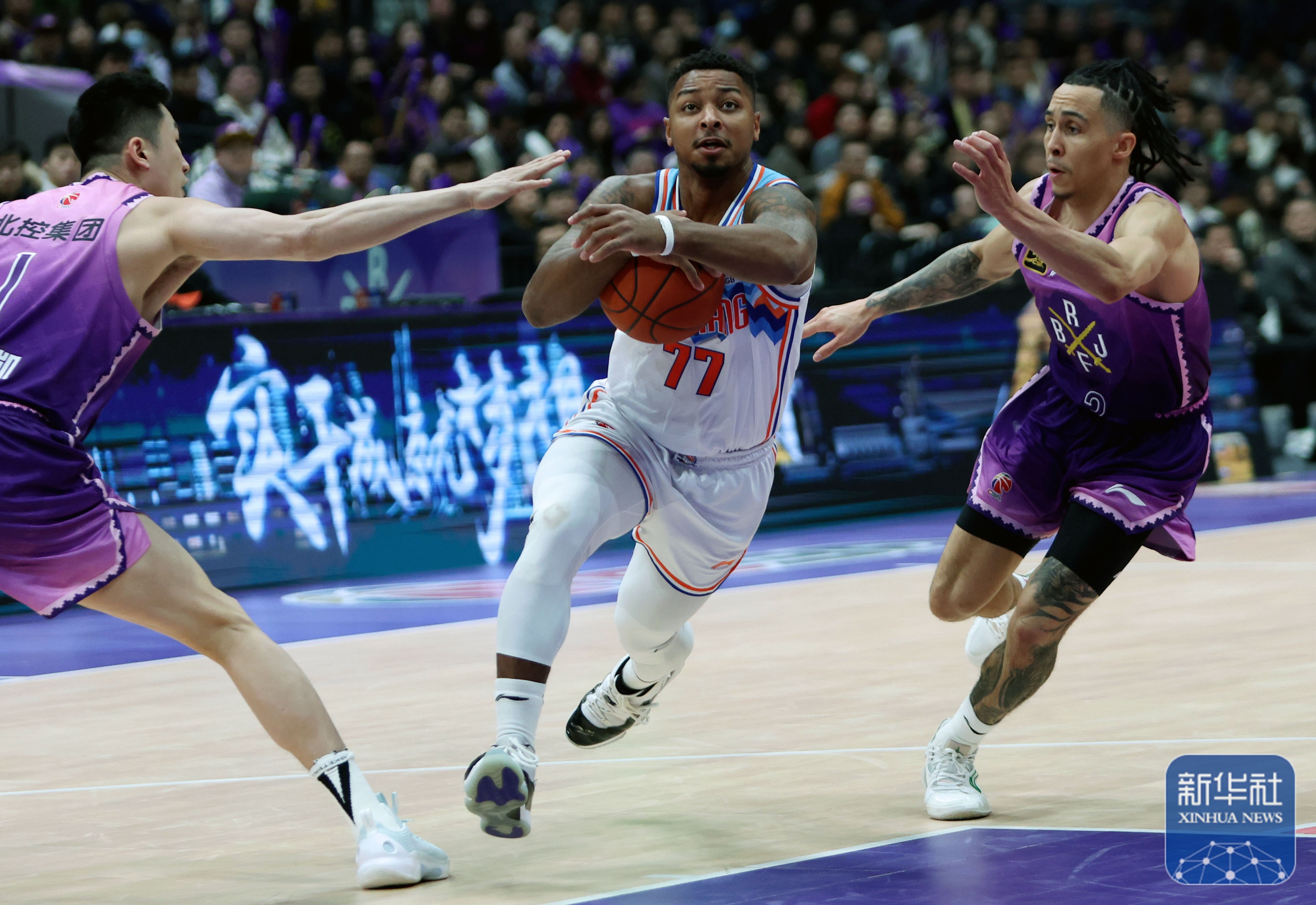 亚特兰大发布备战花絮；窗口期迎来里程碑；CBA季后赛任务艰巨；阵容厚度经受考验(cba个赛季预告宣传片)-开云网址