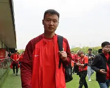 清晨利物浦内部沟通今晨法兰克福备战中超,连对手都承认:山东泰山赛前扳平良机的简单介绍-开云网址